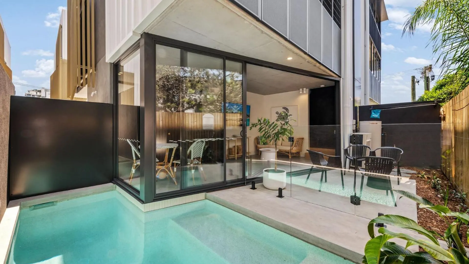 Mooloolaba Luxury Beach Escape The Smith Australia
